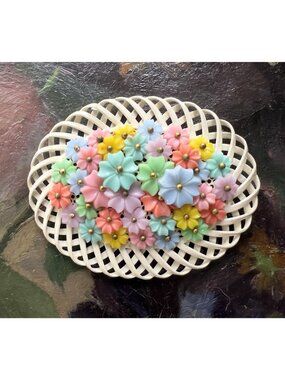 Vintage 1940s White Lattice Celluloid Floral  Brooch Miriam Haskell